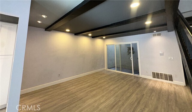 Foto del edificio - 605 Rainier Way