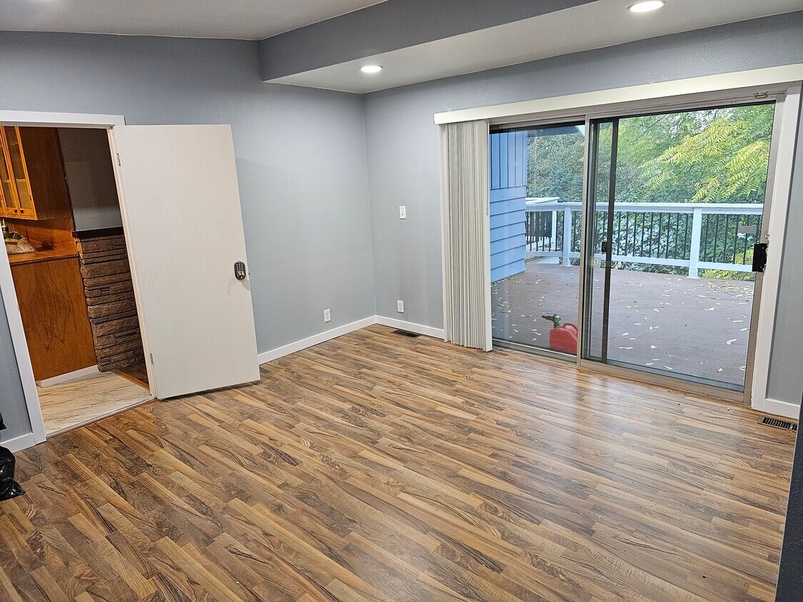 22515 30th Ave S, Des Moines, WA 98198 House Rental in Des Moines, WA