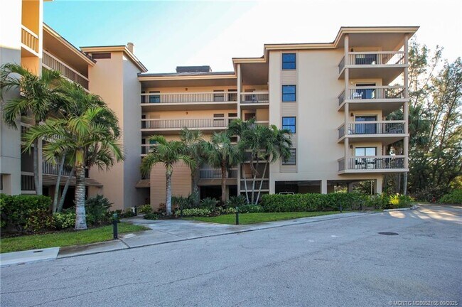 Building Photo - 2491 NE Ocean Blvd