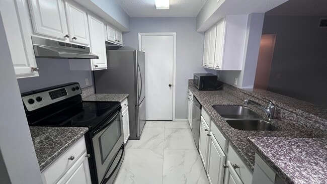 Building Photo - 815 Boynton Beach Blvd
