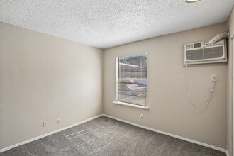 12-web-or-mls-521 Sundown Dr-S0907-013.jpg - Pleasant Grove Apartments