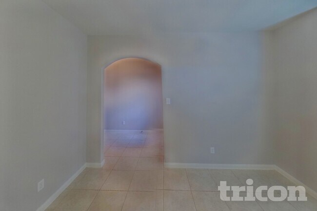 Foto del edificio - 2312 Redbud Dr