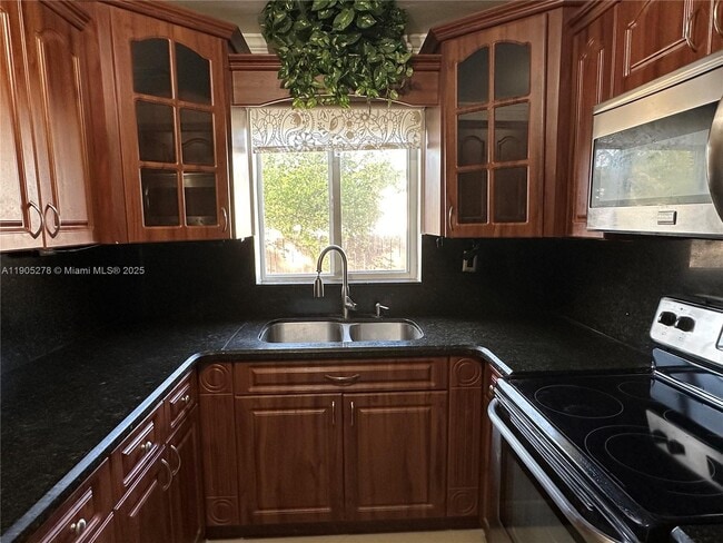 Foto del edificio - 1718 N 27th Ave