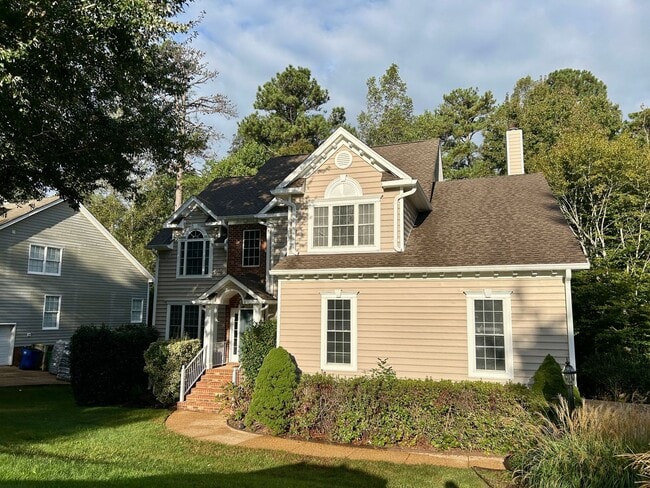 Building Photo - Live the Good Life in Summer Lake – Stunning 6-Bedroom Home in Moseley, VA!