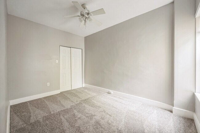 Foto del edificio - 3943 Terrace St