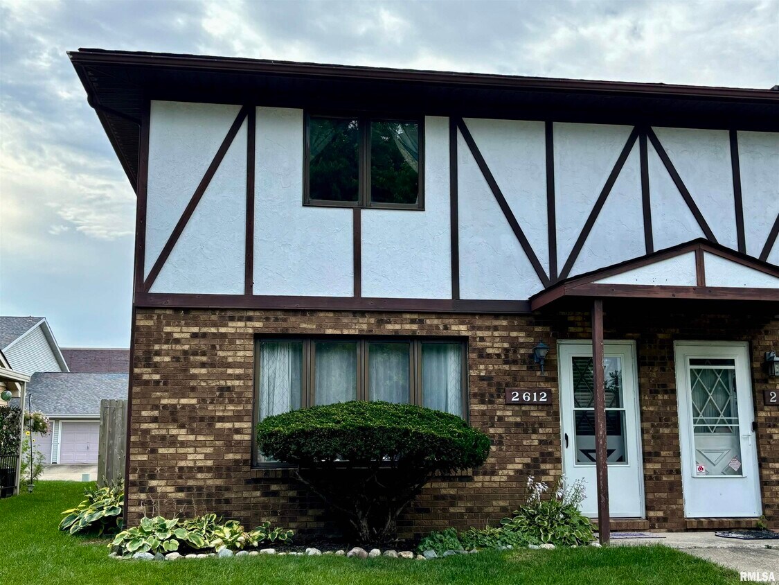 Primary Photo - 2612 Gaylord Ave