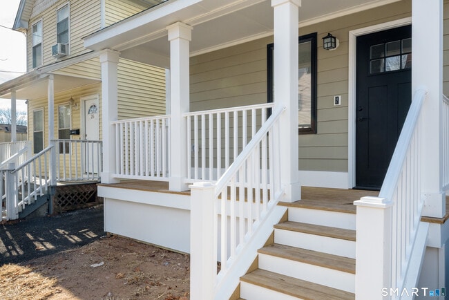 Building Photo - 28 Townsend St