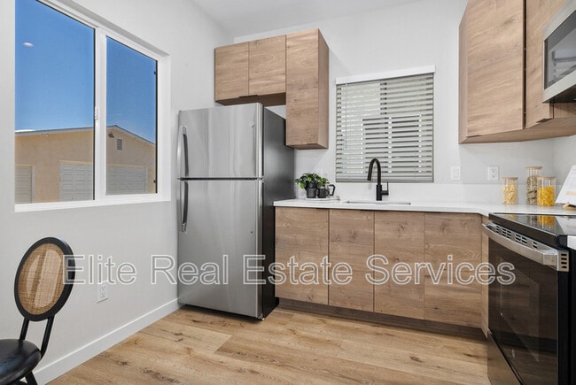 Building Photo - 3315 Clairemont Mesa Blvd