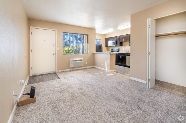 Studio - 468SF - Living Room - Villa Del Sol