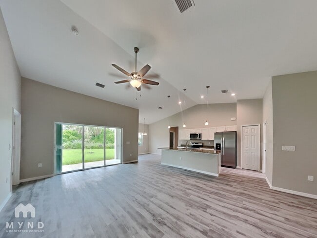 Building Photo - 5562 Sunnyvale Rd