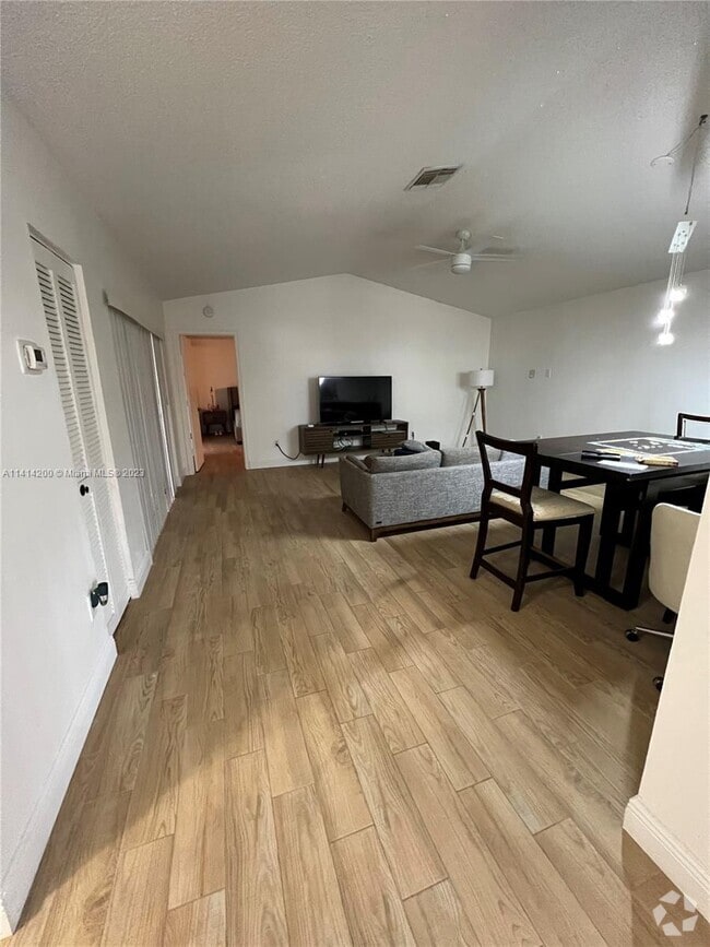 Lakes of Boca Barwood Apartments under 3,000 Boca Raton, FL 4