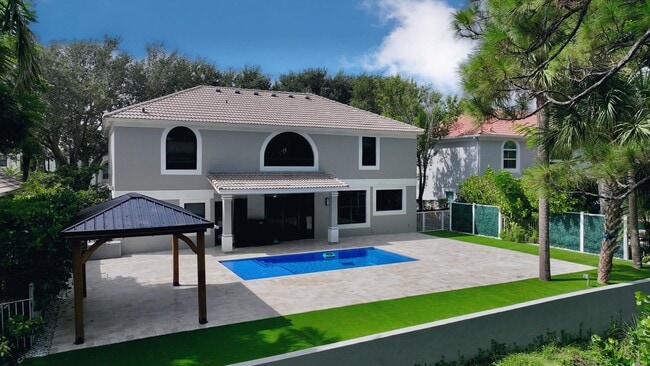Foto del edificio - 212 Lone Pine Dr
