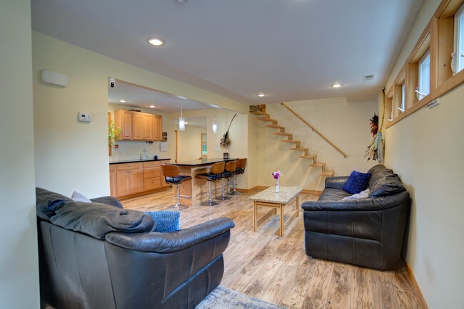 Foto del edificio - 128 Parker Farms Rd