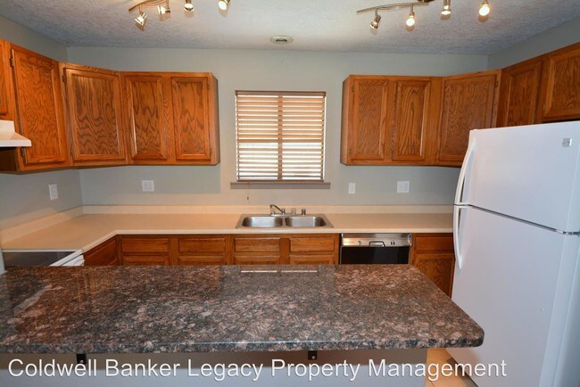 Foto del edificio - 12042 State Highway 14 N