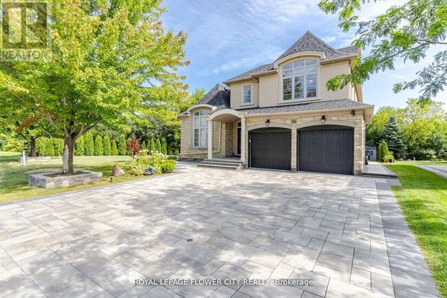 Building Photo - 36 Louvain Dr