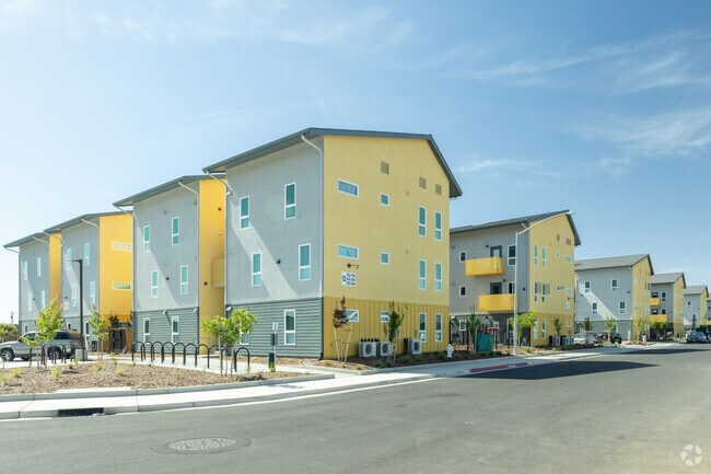 Vista alternativa del edificio - Cornerstone