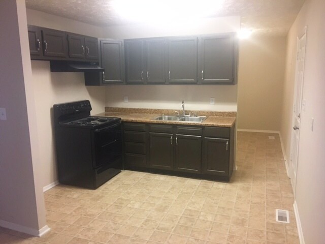Building Photo - 9022 Neptune Dr