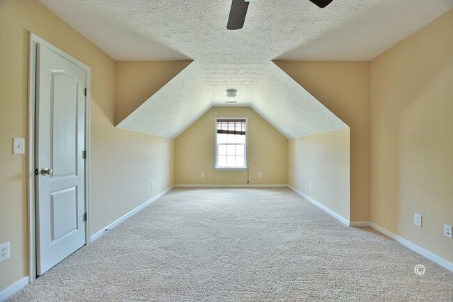 Building Photo - 4 Bedroom 3.5 Baths 2 Car Garage - Midland GA