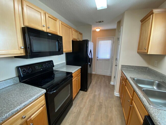 Foto del edificio - BRIDGEWATER HOME! PRE-LEASING FOR AUGUST 2026!