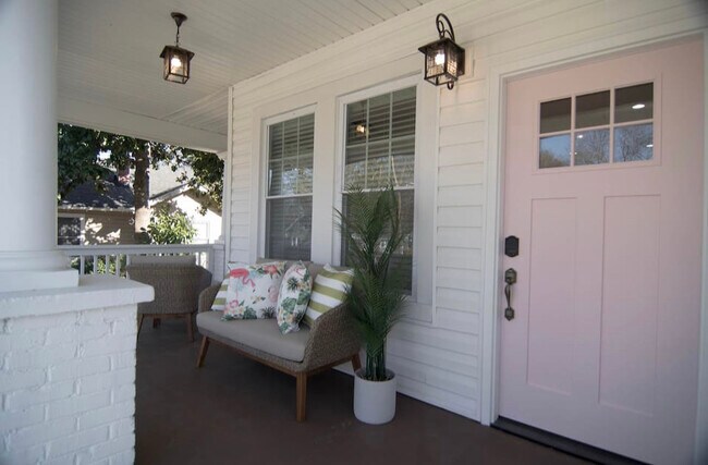 Foto del edificio - 214 E Fairview Ave