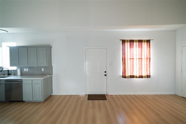 Building Photo - 954 Lloyd's Rd