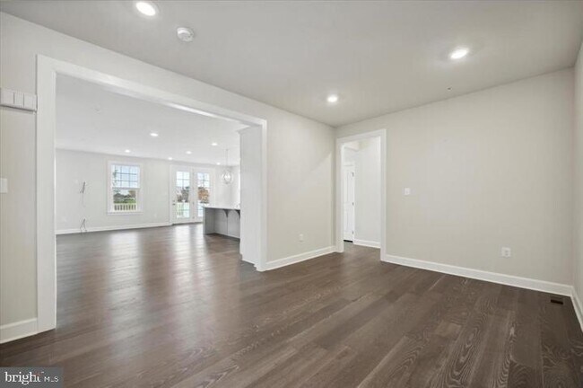 Foto del edificio - 325 Piper Ln