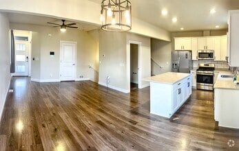 Building Photo - 5569 Big Bear Wy