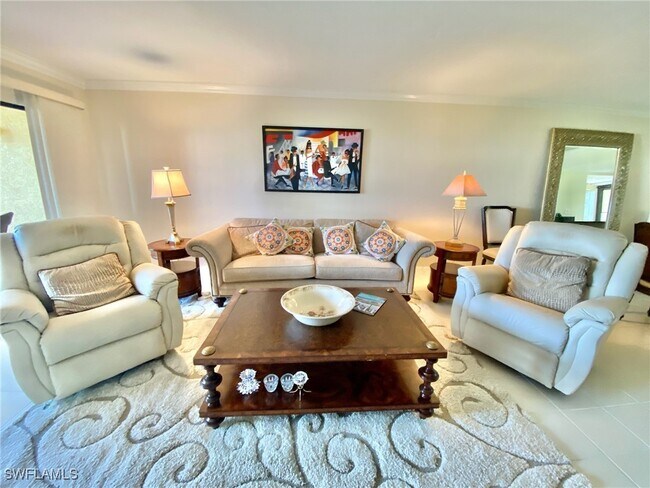Foto del edificio - 145 Cypress Way E