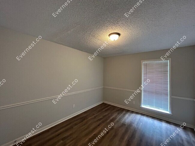 Foto del edificio - 760 Hackberry Dr