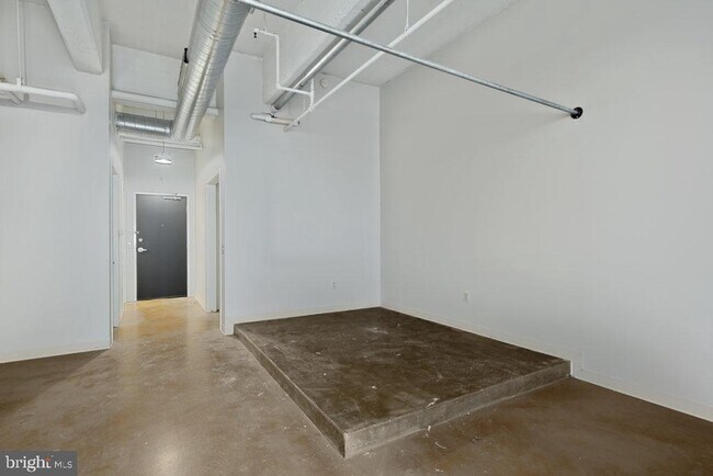 Building Photo - 412-26 S 13th St