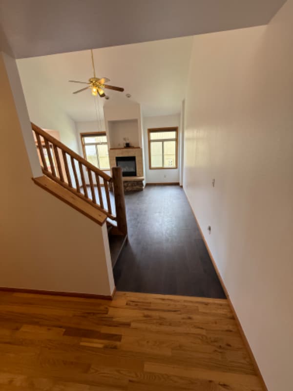 Building Photo - 300 Far View Dr