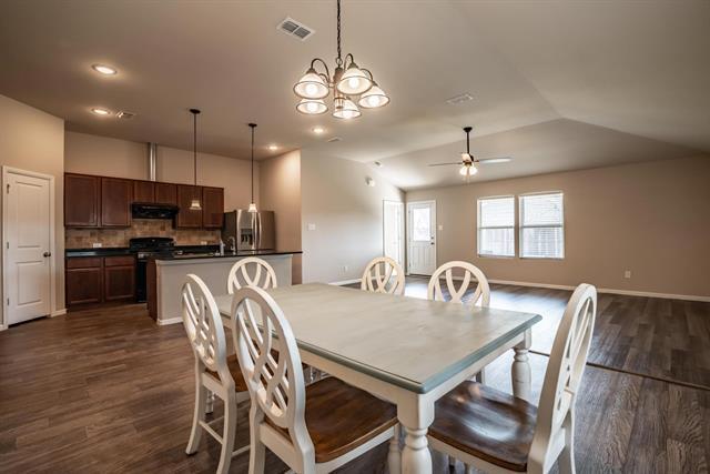 Foto del edificio - 6102 Sutton Fields Trail