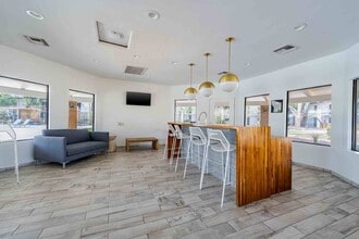 Building Photo - Sentry Tempe