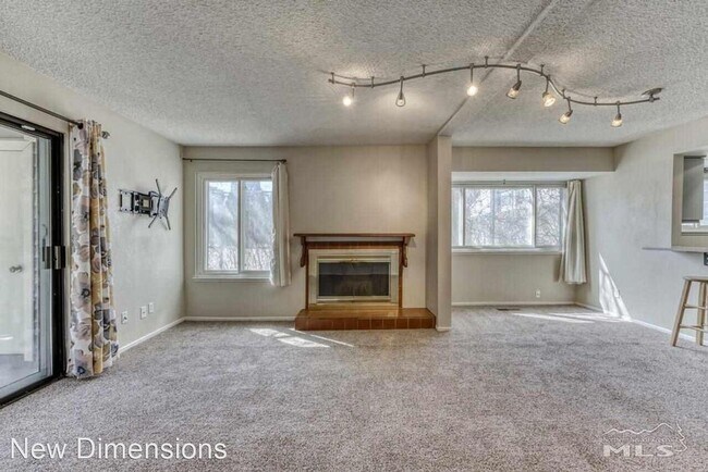 Building Photo - 2 br, 2 bath House - 2315 Roundhouse Road