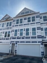Building Photo - 9720 Hopkins St