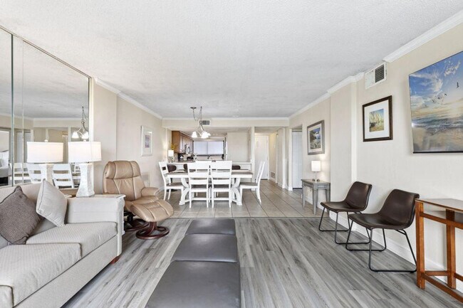Foto del edificio - 6810 N Ocean Blvd
