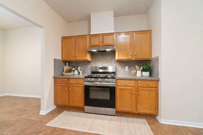 Foto del edificio - 18315 Grove Brook Ln