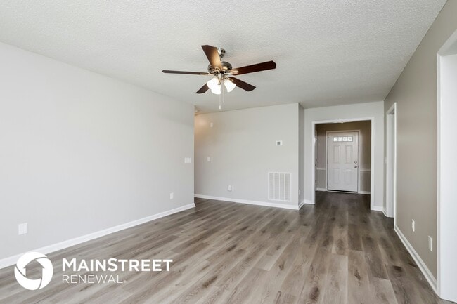 Foto del edificio - 3405 Dickerson Ln