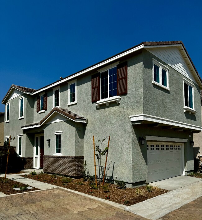 Photo - 16185 Lozano St Townhome