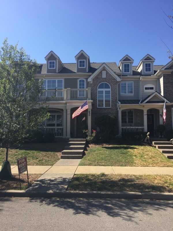 Foto principal - 117 Pennystone Cir