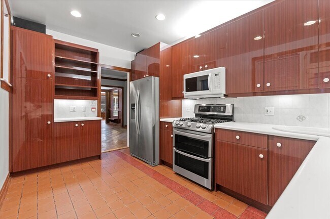 Foto del edificio - 1317 W Albion Ave