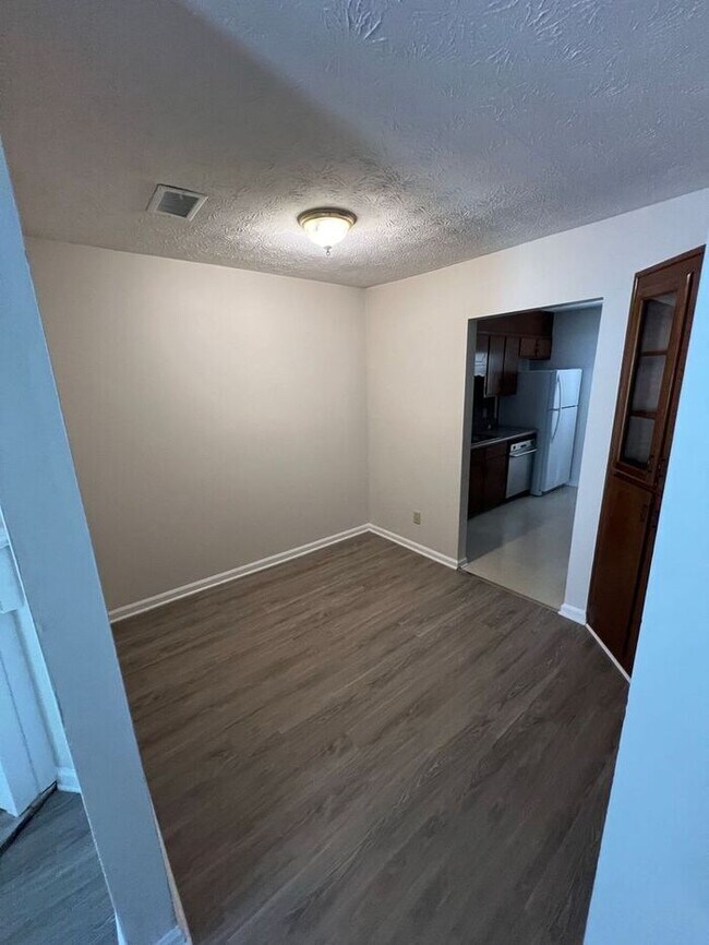 Building Photo - FINALLY a 2 bedroom 2 bath ranch duplex av...