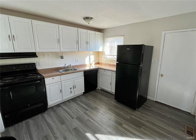Foto del edificio - 2436 Periwinkle Ct
