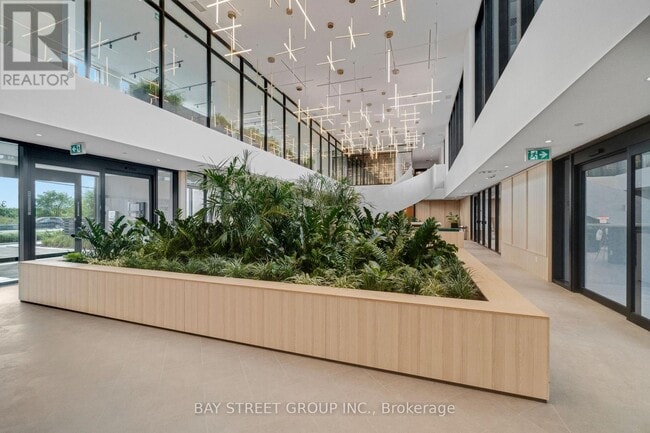 Building Photo - 3071 Trafalgar Rd