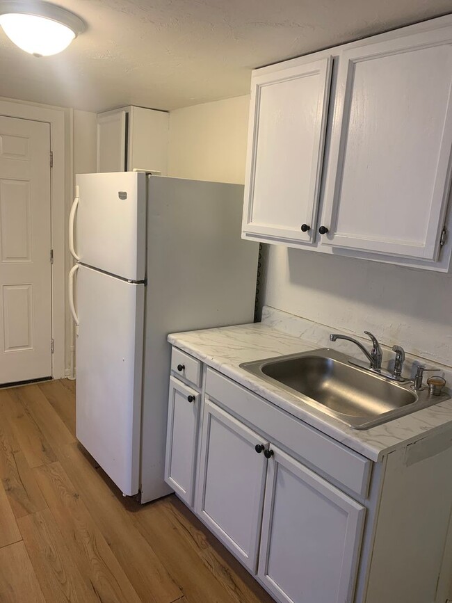 Building Photo - Coming Soon! Hanover 1st Floor 1 Bedroom A...