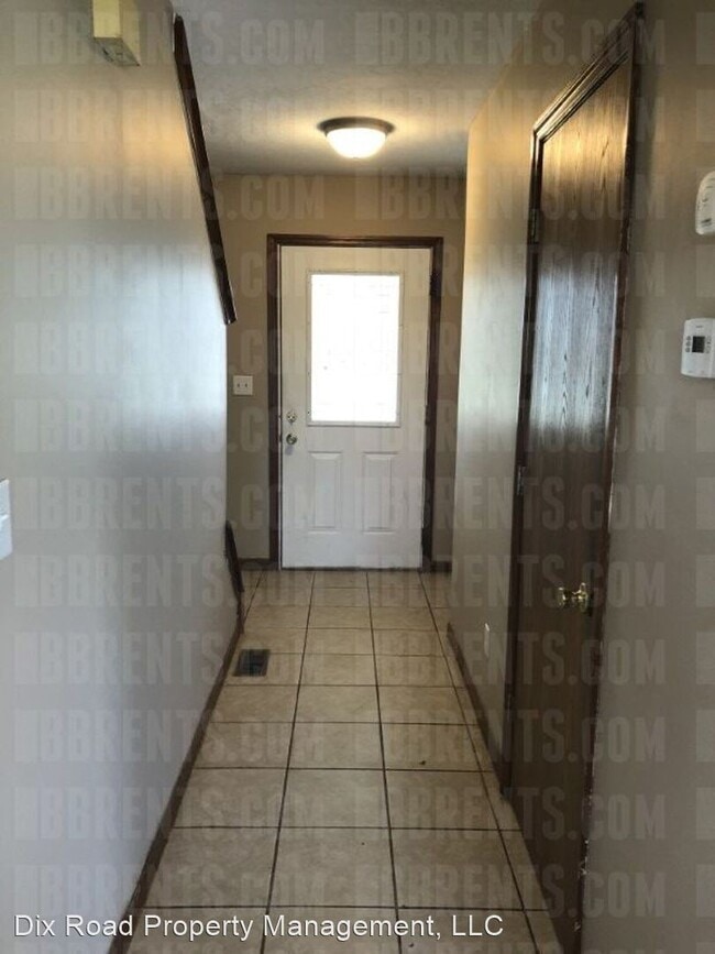 Building Photo - 4 br, 2.5 bath House - 422 Douglas Avenue,