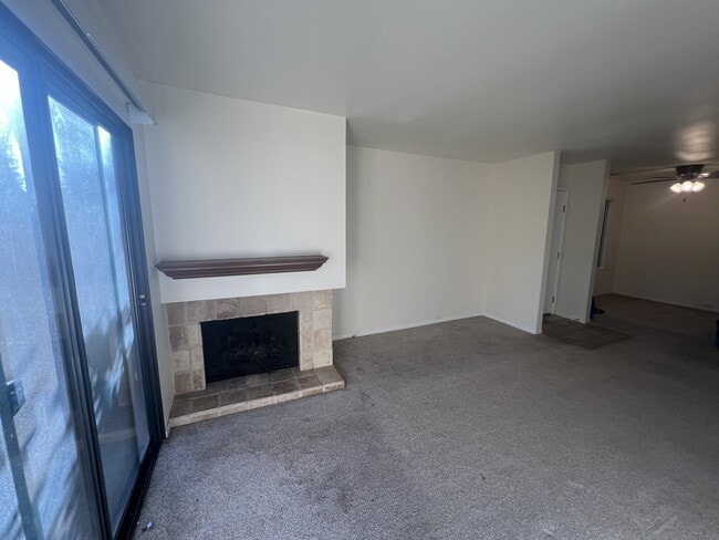 Photo - 539 Woodside Oaks Townhome