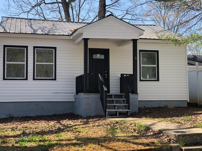 Foto del edificio - 10 Circle Dr