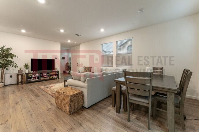 Building Photo - Newer Build in Elk Grove Featuring 3 Bedro...