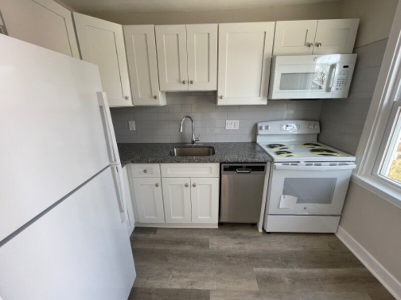 Foto principal - 1190 Dermond Rd